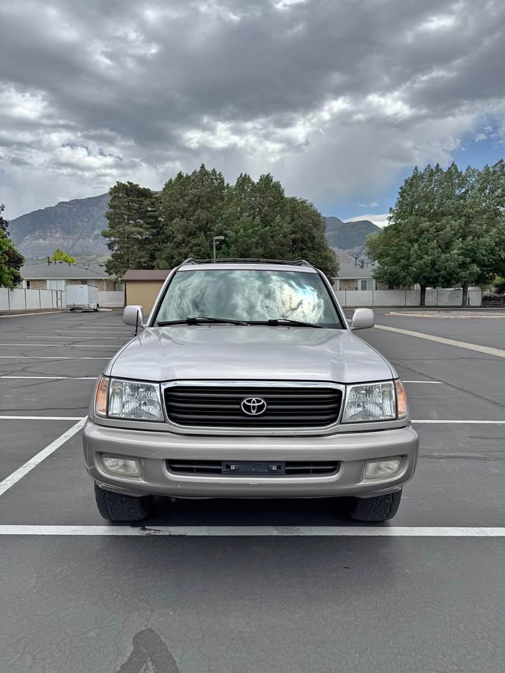 2002 Toyota Landcruiser in Orem, UT (photo 1) — photo 1