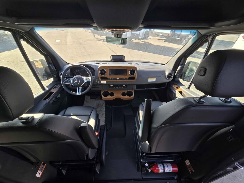 2026 Winnebago revel 44e in Boise, ID (photo 10) — photo 10
