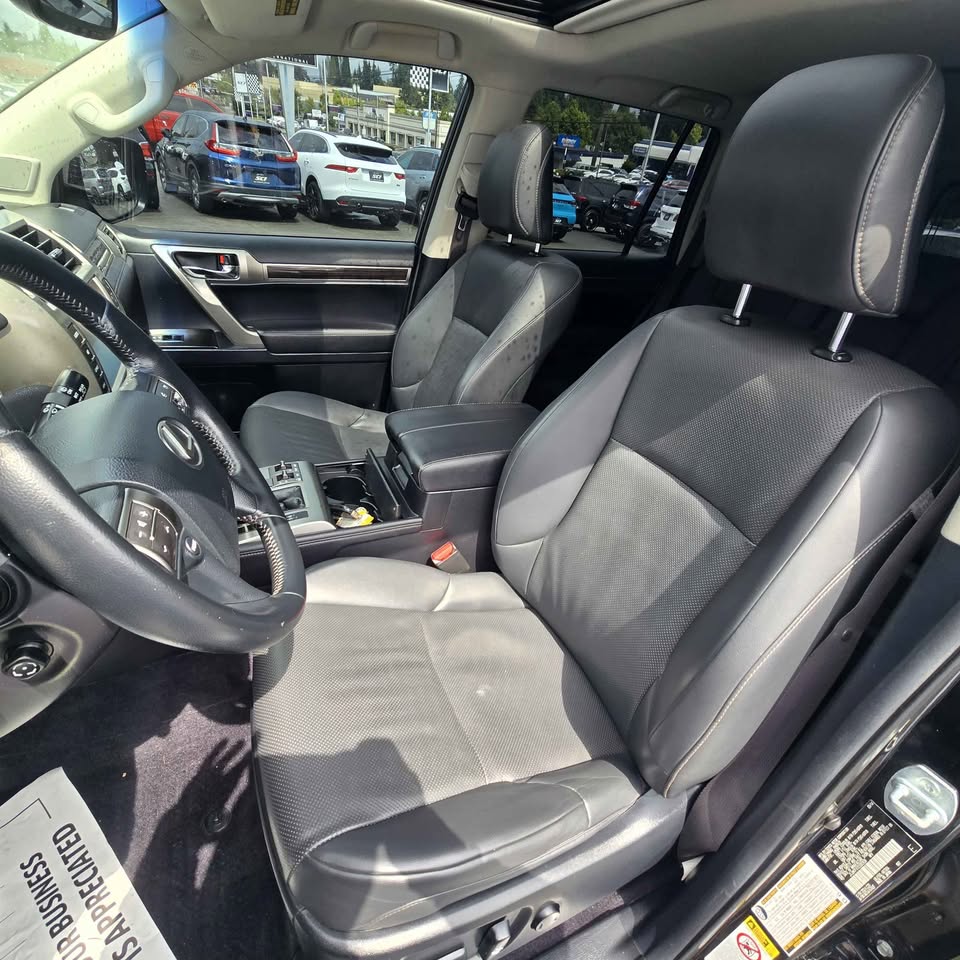 2014 Lexus GX GX 460 Sport Utility 4D in Lynnwood, WA (photo 11) — photo 11
