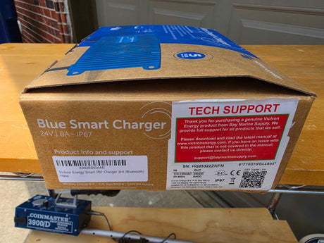 Victron Energy blue smart IP67 24V 12 waterproof professional battery charger new in the box in Owasso, OK (photo 5)