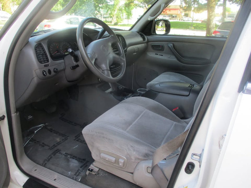 2002 Toyota sequoia sr5 4x4 in Reno, NV (photo 10) — photo 10