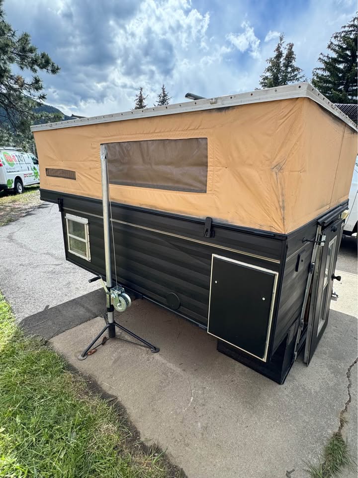 Four wheel camper in Morrison, CO (photo 2) — photo 2
