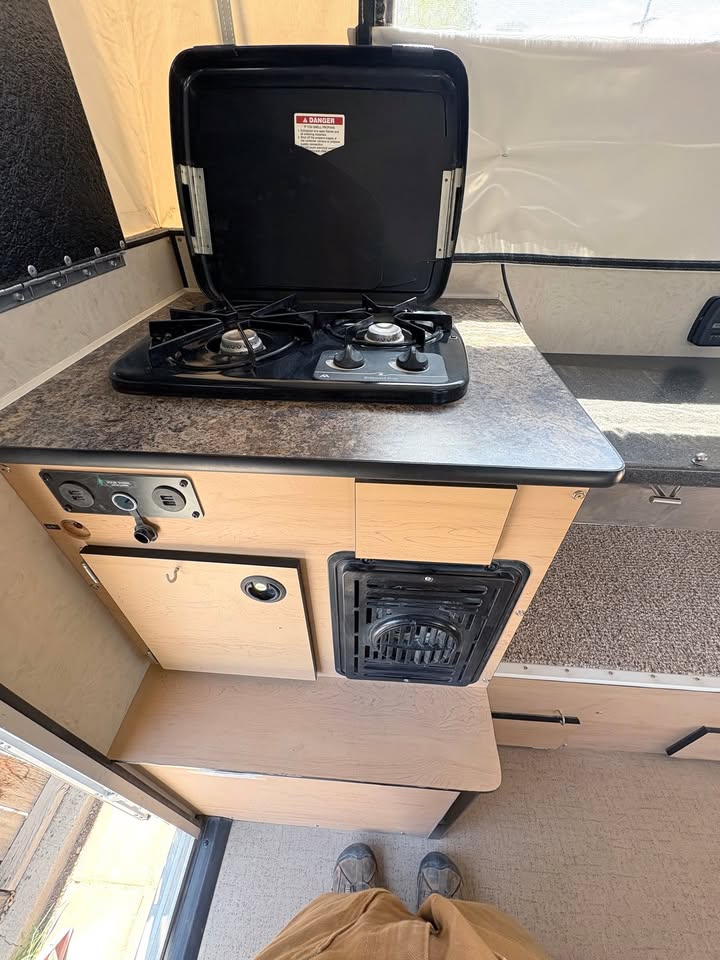 2017 Four Wheel Camper popup camper in Grand Junction, CO (photo 6) — photo 6
