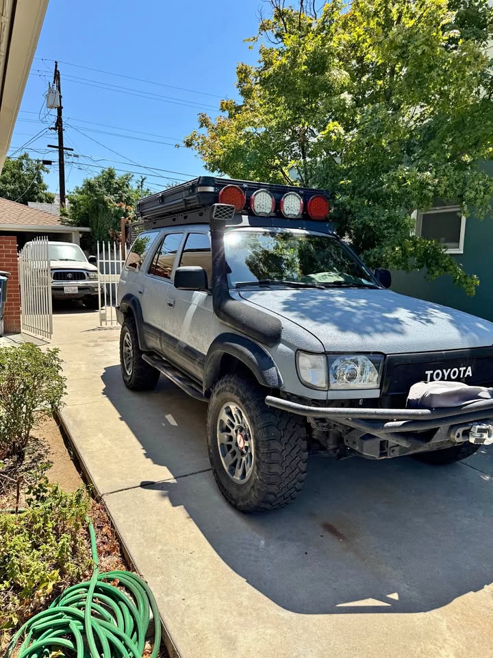 1997 Toyota 4Runner · Limited Sport Utility 4D in Fresno, CA (photo 1) — photo 1