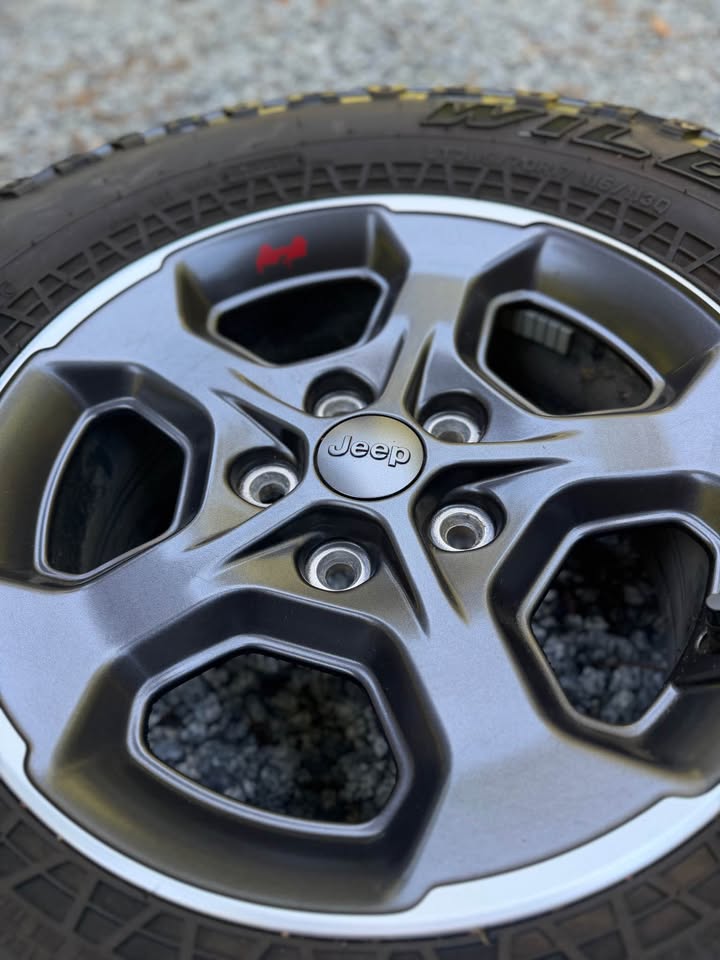 Jeep Rubicon wheels and 5 FALKEN WILDPEAK M/T01 LT285/70R17 in Santa Cruz, CA (photo 2) — photo 2