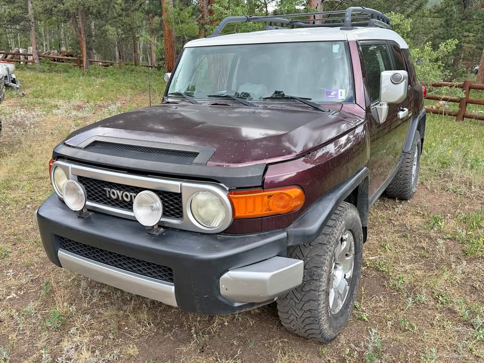 2007 Toyota FJ Cruiser · Sport Utility 2D in Allenspark, CO (photo 1)