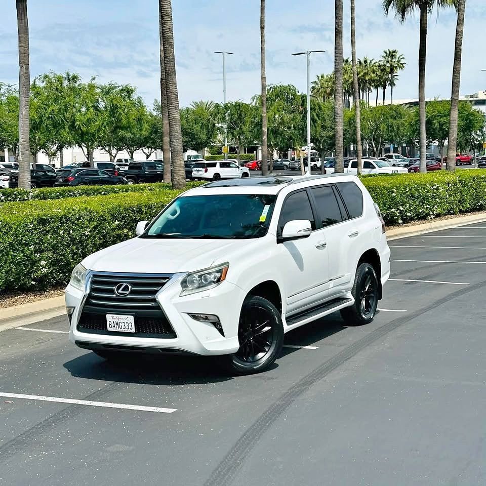 2014 Lexus GX 460 Luxury in Fresno, CA (photo 1)