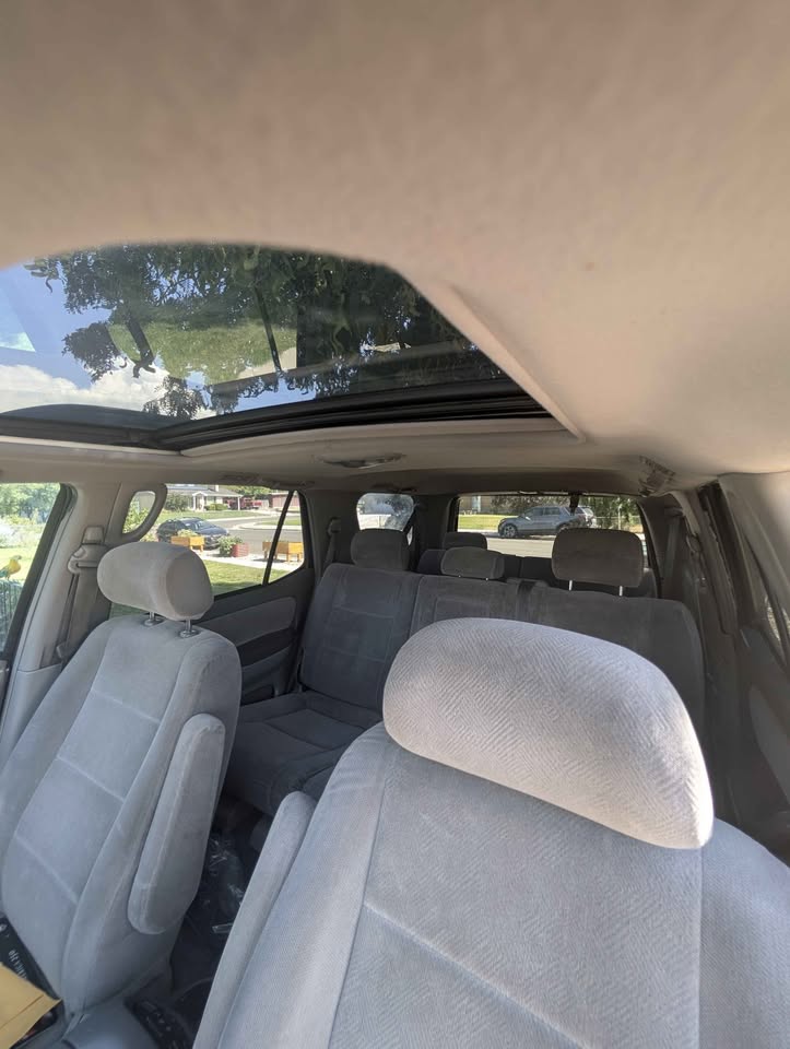 2003 Toyota Sequoia · SR5 Sport Utility 4D — photo 4