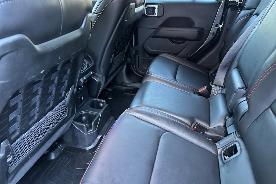 2022 Jeep Gladiator Rubicon in Portland, OR (photo 9) — photo 9