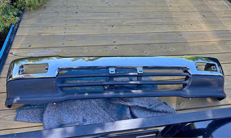 92-95 Toyota pickup bumper with valance in Reno, NV (photo 1)