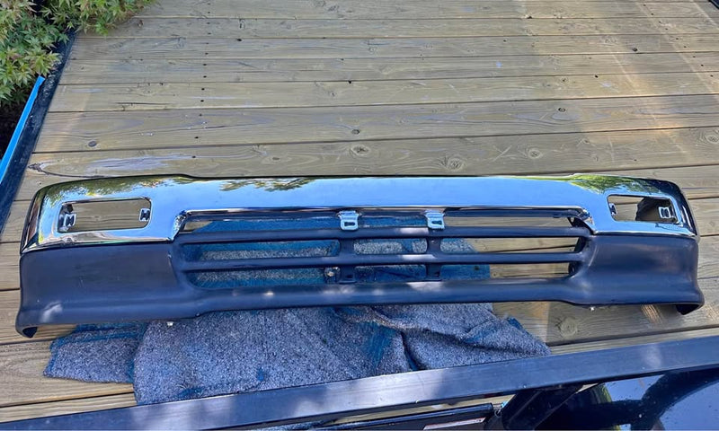 92-95 Toyota pickup bumper with valance in Reno, NV (photo 1) — photo 1