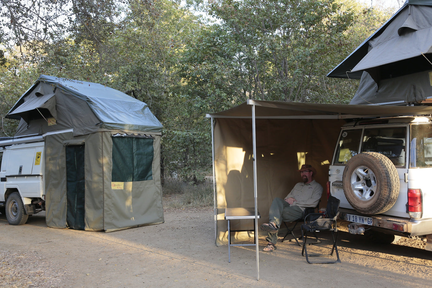 XKLUSIV Roof Top Tent — Equipt Expedition Outfitters (photo 11)