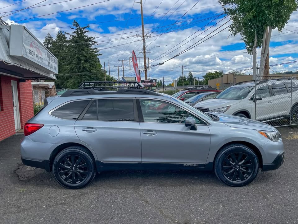 2017 Subaru Outback in Portland, OR (photo 7) — photo 7