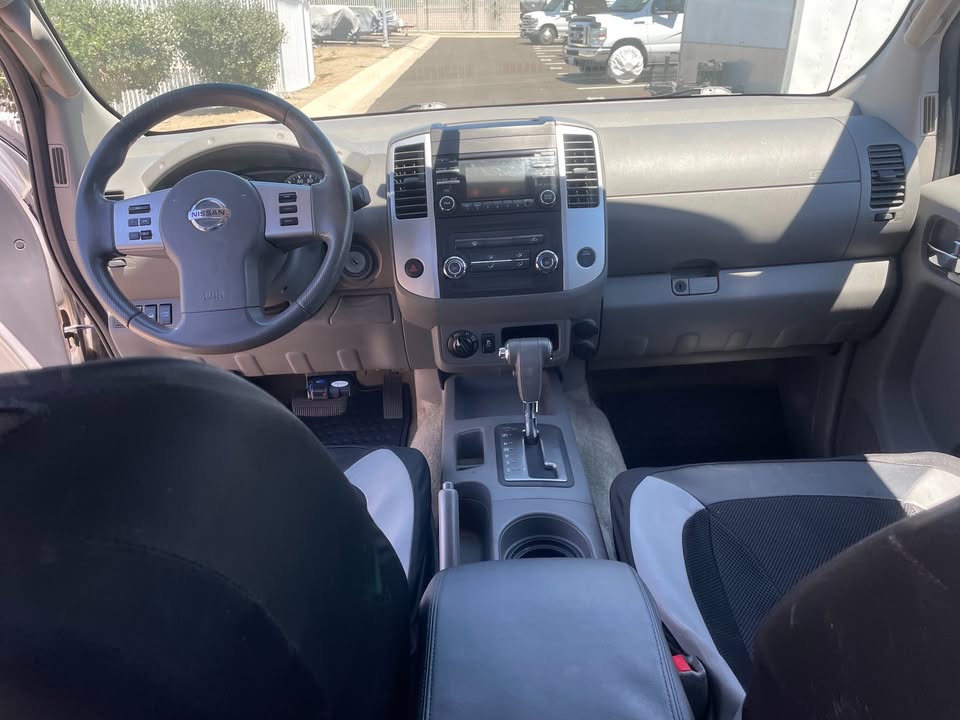 2014 Nissan Frontier SV Crew Cab 4WD in Santee, CA (photo 5) — photo 5