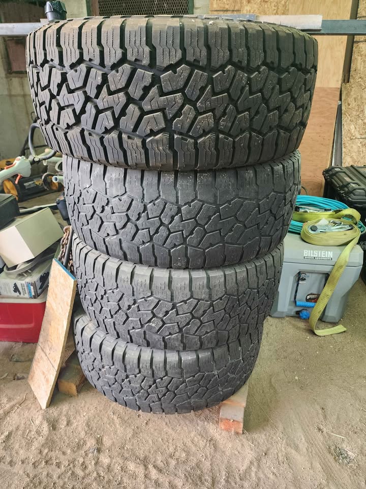 Falken wildpeak 325/65R18 set in Grantsville, UT (photo 3) — photo 3