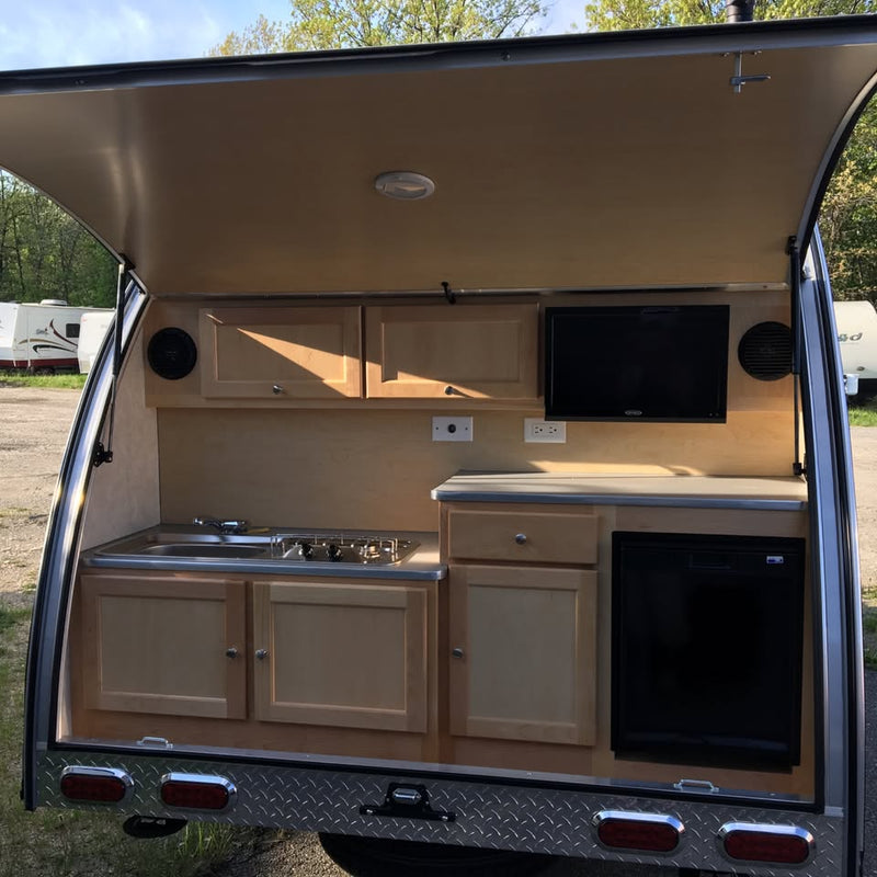 2017 T@b by NuCamp t@b 320-c (clamshell kitchen) in Portland, OR (photo 3) — photo 3