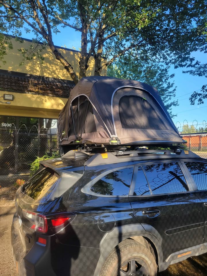 Ironman 4x4 uber lite rooftop tent in Gresham, OR (photo 2) — photo 2