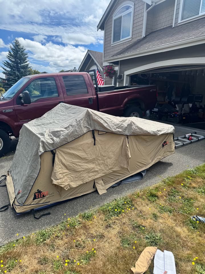 UPDATED - Tepui Tents Rooftop Tent with Rain Cover in Enumclaw, WA (photo 1) — photo 1