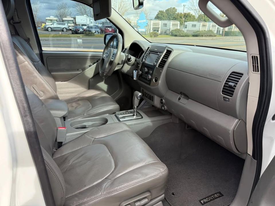 2019 Nissan Frontier Crew Cab in Portland, OR (photo 6) — photo 6