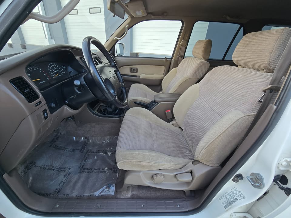 1998 Toyota 4RUNNER 4WD 5 SPEED MANUAL in Vancouver, WA (photo 9) — photo 9