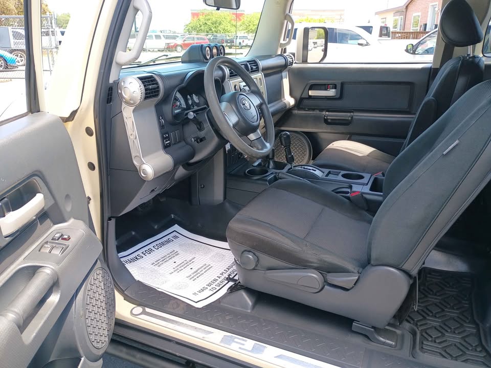 2008 Toyota FJ Cruiser · Sport utility vehicle in Garden City, ID (photo 11) — photo 11