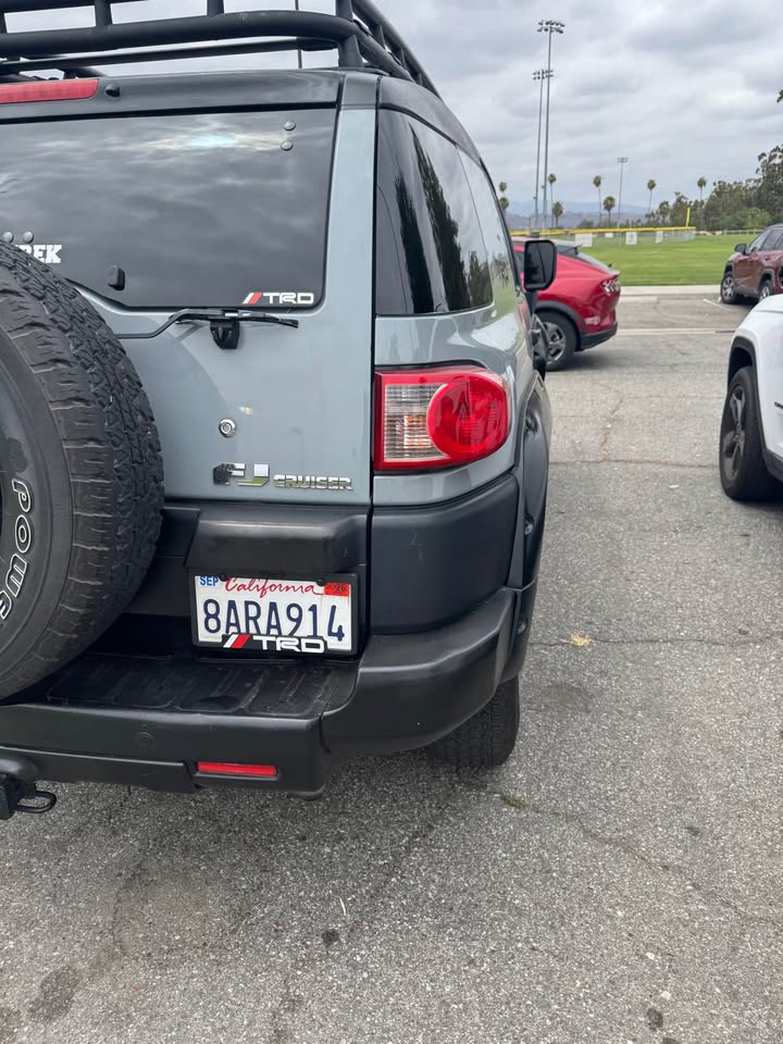 2007 Toyota FJ Cruiser · Sport Utility 2D in Riverside, CA (photo 4)