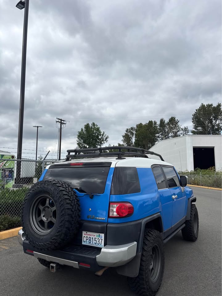 2007 Toyota FJ Cruiser · Sport Utility 2D in Auburn, WA (photo 4) — photo 4