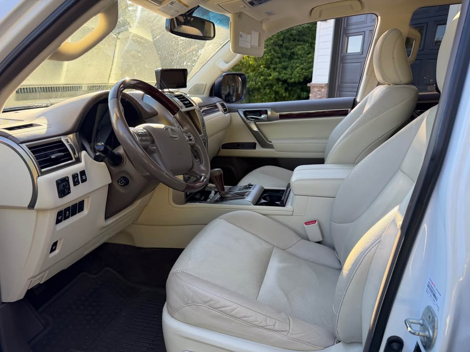 2018 Lexus GX 460 – Luxury, Reliability & Adventure | Only 50,100 Miles | $40,000 | Clean Title — photo 8