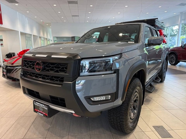 2026 Nissan Frontier PRO-4X — photo 2
