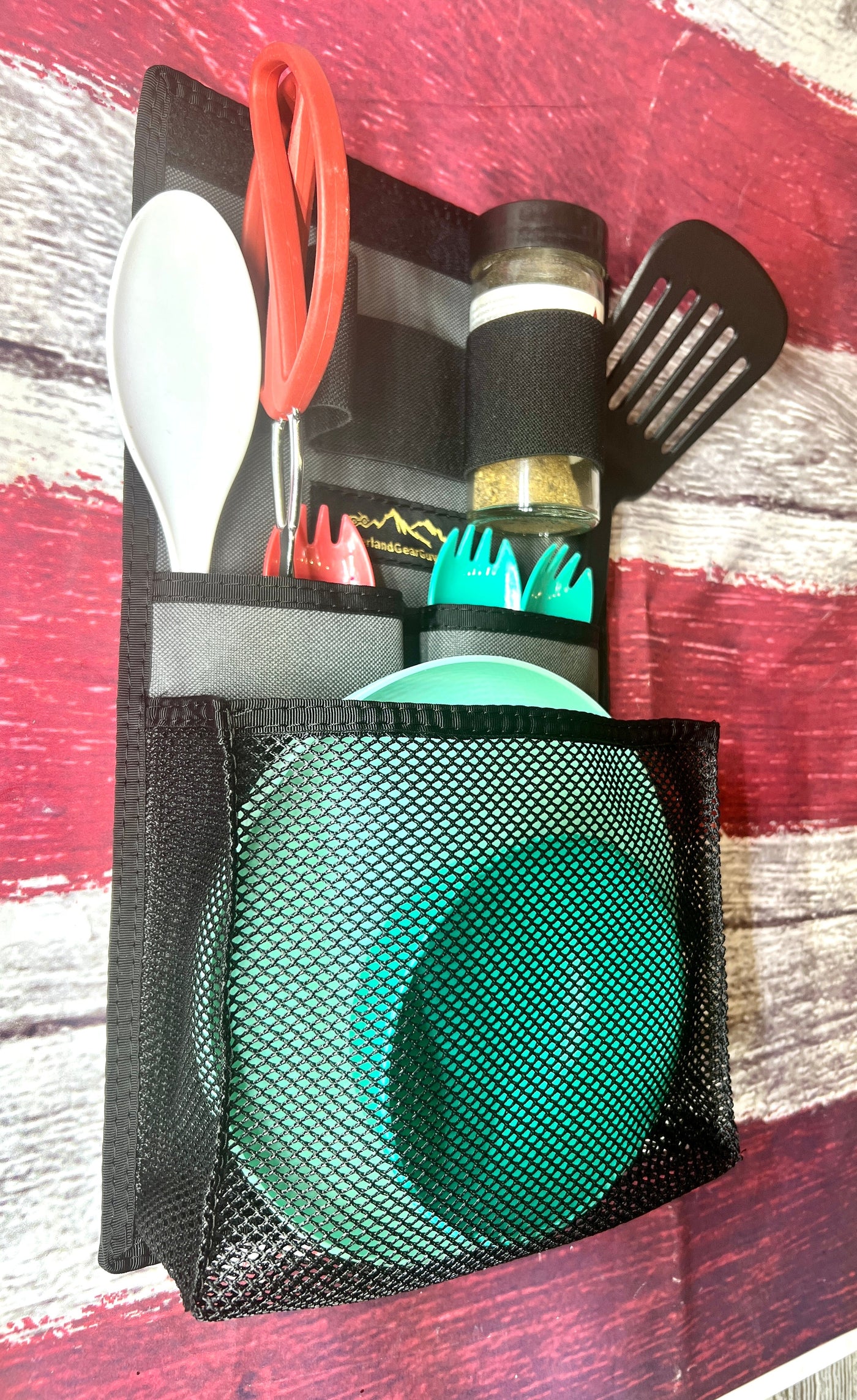 Four Wheel Campers Kitchen Organizers. (SINGLE) — photo 1