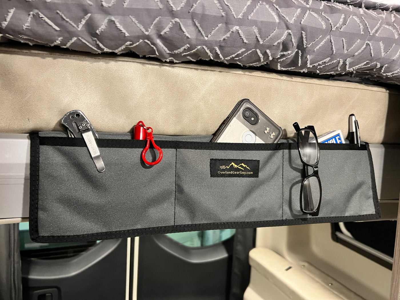 Jayco Terrain - Entegra  Bed Organizer small — photo 5