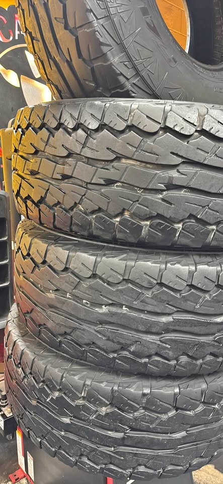 33x12.50R15 FALKEN WILDPEAK A/T in Nogales, AZ (photo 1) — photo 1