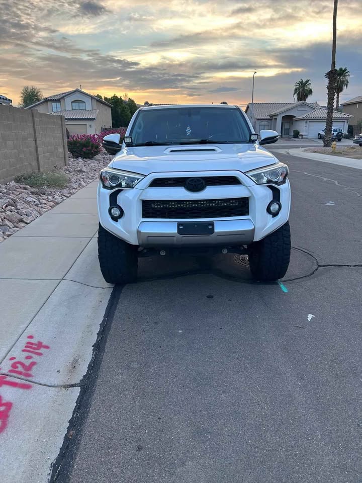 2017 Toyota 4Runner · TRD Off-Road Premium Sport Utility 4D in Phoenix, AZ (photo 3) — photo 3