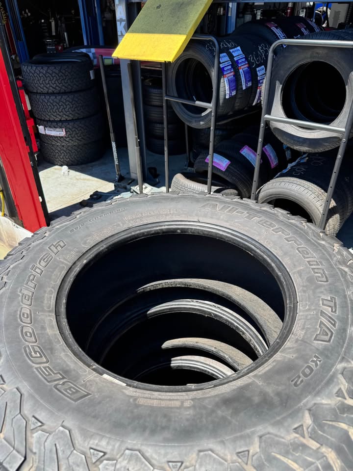 BFGoodrich All-Terrain T/A KO2 35x12.50R18LT Tires in Vancouver, WA (photo 2) — photo 2