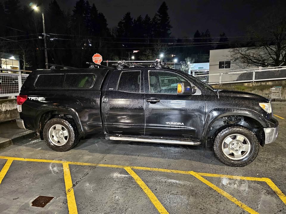 2013 Toyota Tundra 4.6 V8 in Portland, OR (photo 1)
