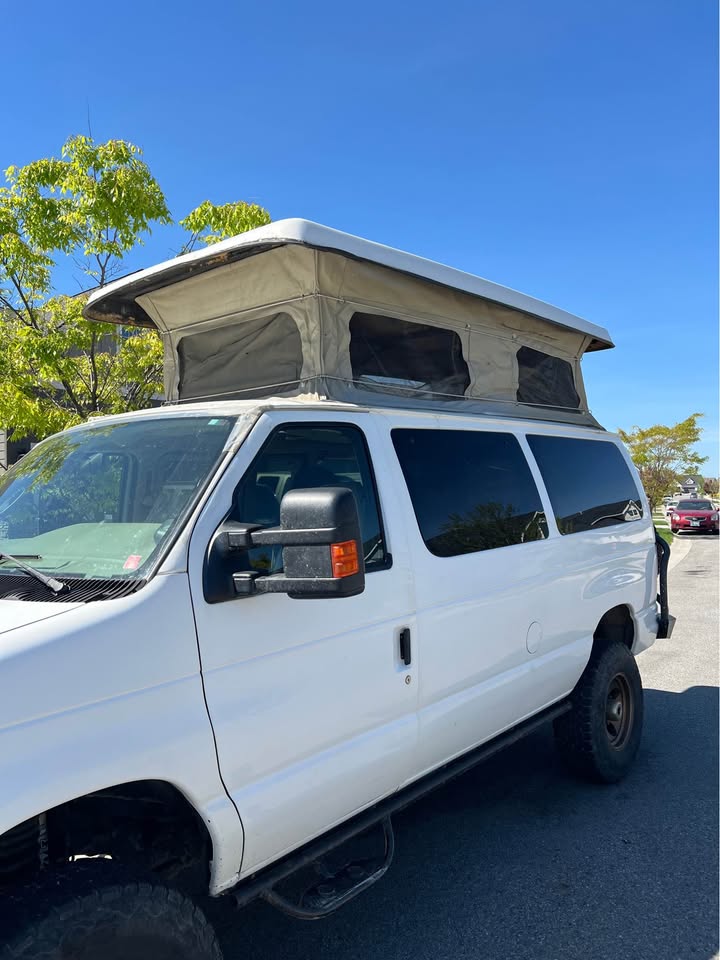 2003 Ford E350 Super Duty Passenger in Coeur D'Alene, ID (photo 8) — photo 8