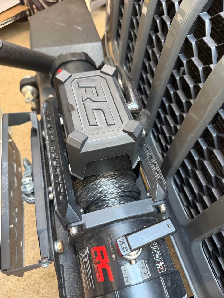 2020 Jeep Gladiator · Sport in Littleton, CO (photo 8) — photo 8