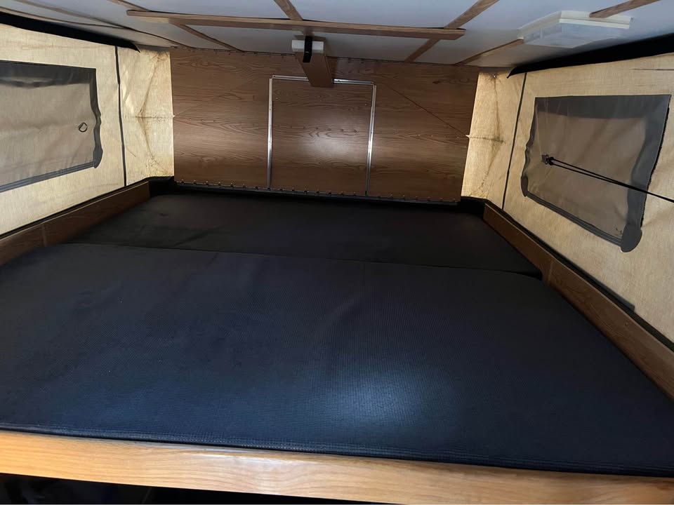 2004 Four Wheel Camper Eagle Shell in South Lake Tahoe, CA (photo 8) — photo 8