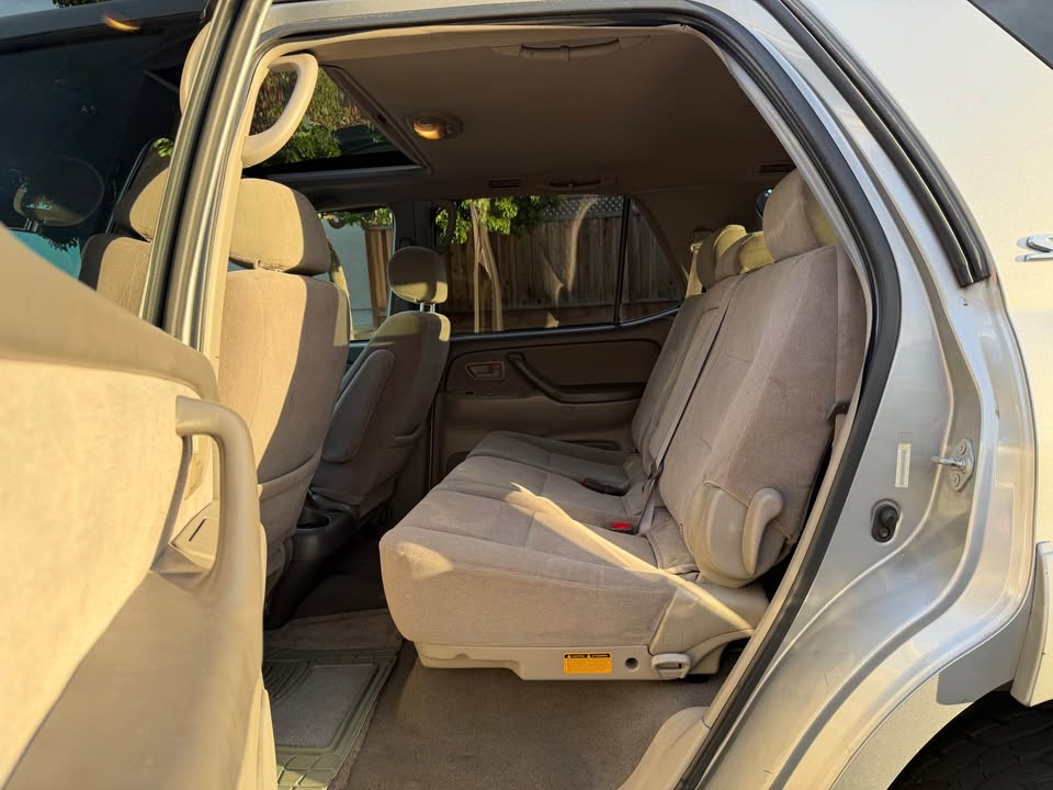 2002 Toyota Sequoia · 2002 Toyota Sequoia SR5 in Los Gatos, CA (photo 12) — photo 12