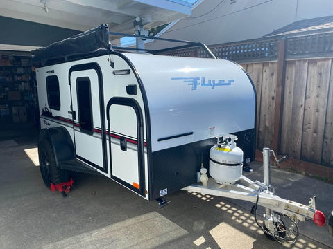 Lightly used 2018 inTech Pursue Flyer travel trailer
