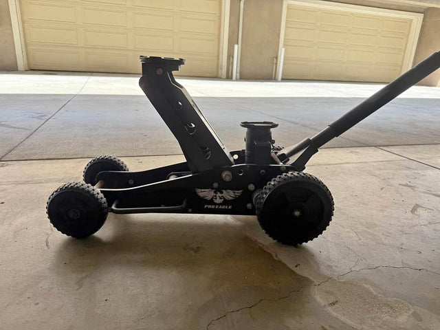Pro Eagle 2-Ton Off-Road Floor Jack w/ Extension – Excellent Condition in Alameda, CA (photo 1)