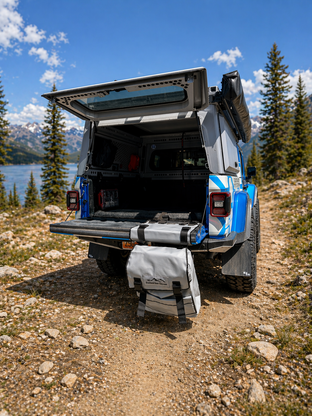 Tailgate Trash Bag Gladiator - Tacoma - Ram - Rivian -QuarterMaster — photo 7