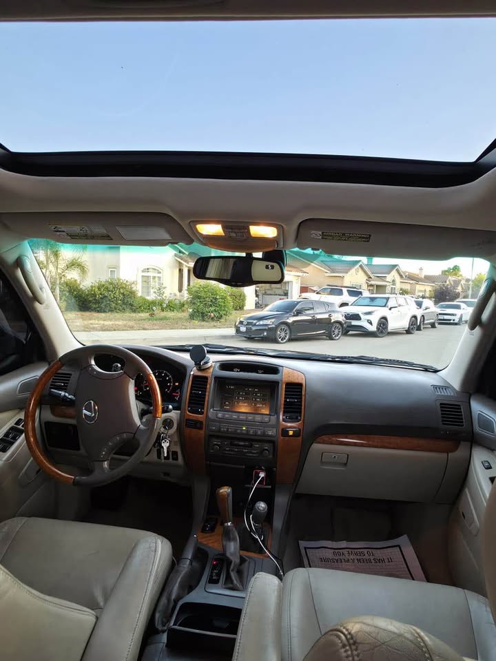 2005 Lexus GX · GX 470 Sport Utility 4D in Escondido, CA (photo 8) — photo 8