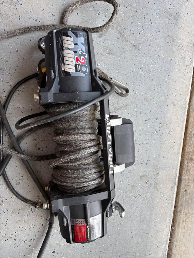 Smittybilt 10,000 lbs Winch — photo 2