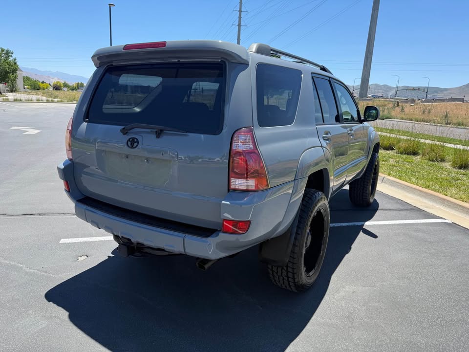 2003 Toyota 4Runner · Limited Sport Utility 4D — photo 9