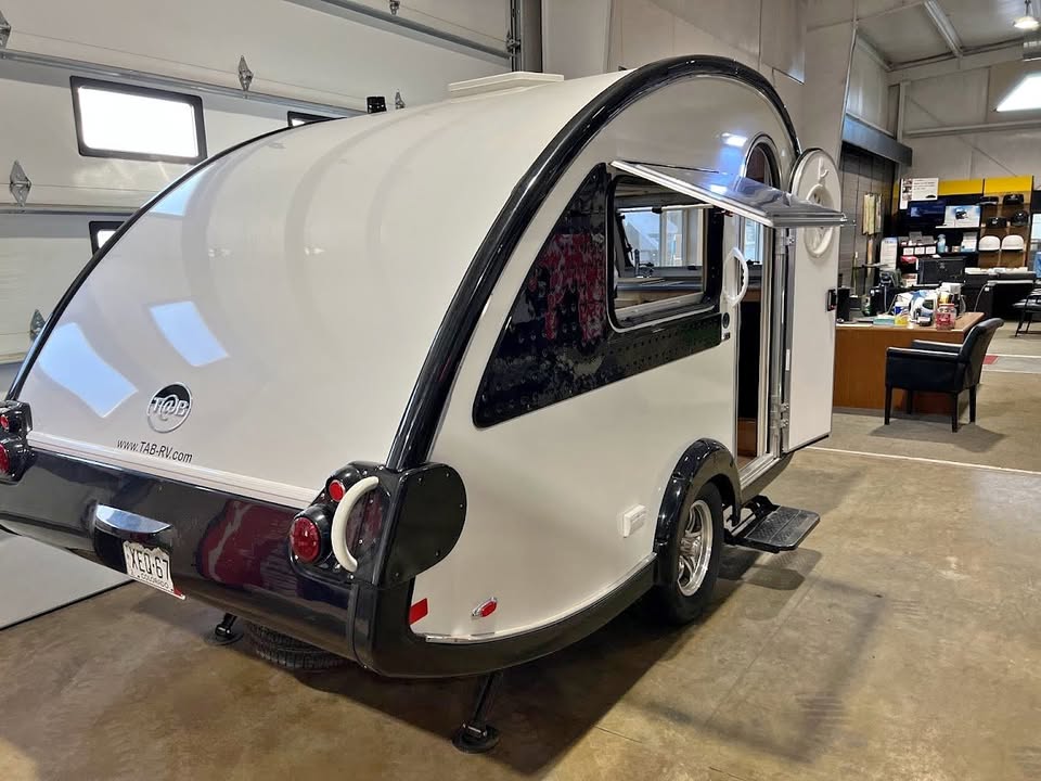 2017 nuCamp t@b 320 s in Broomfield, CO (photo 1) — photo 1