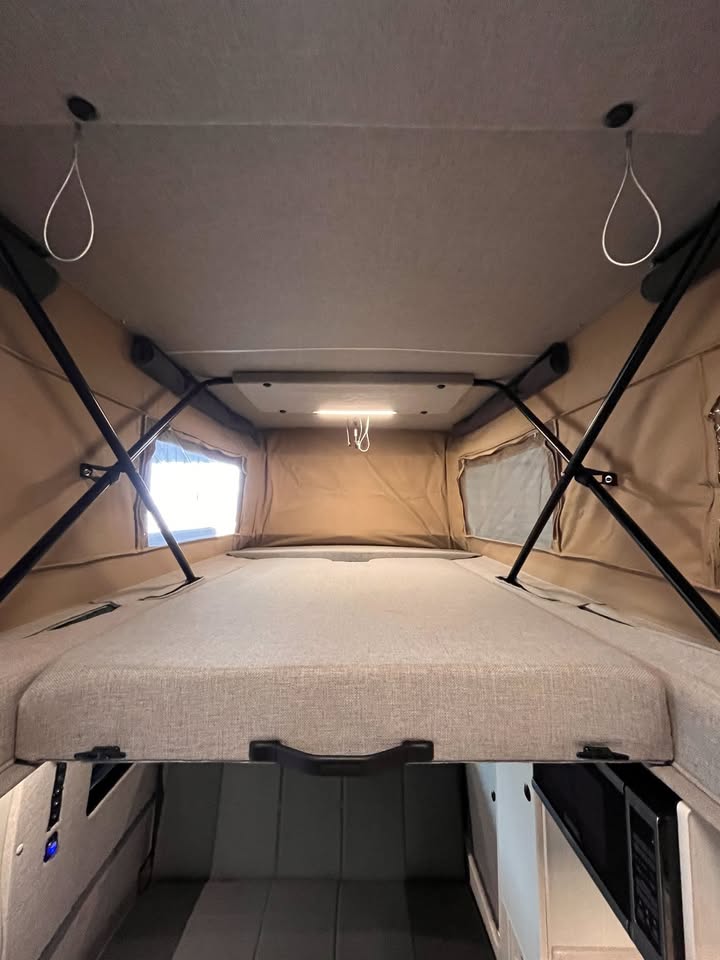 2023 Mercedes-Benz sprinter 144 sportsmobile pop top camper awd in Mesa, AZ (photo 12)