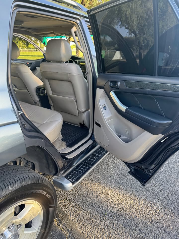 2003 Toyota 4runner limited 2wd v8 — photo 7
