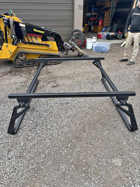 REALTRUCK RETRAXPRO XR MANUAL RETRACTABLE TONNEAU COVER W/ T-SLOT rails / leitner acs forged rack