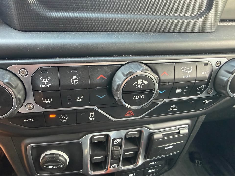 2020 Jeep Gladiator · Sport in Littleton, CO (photo 4) — photo 4
